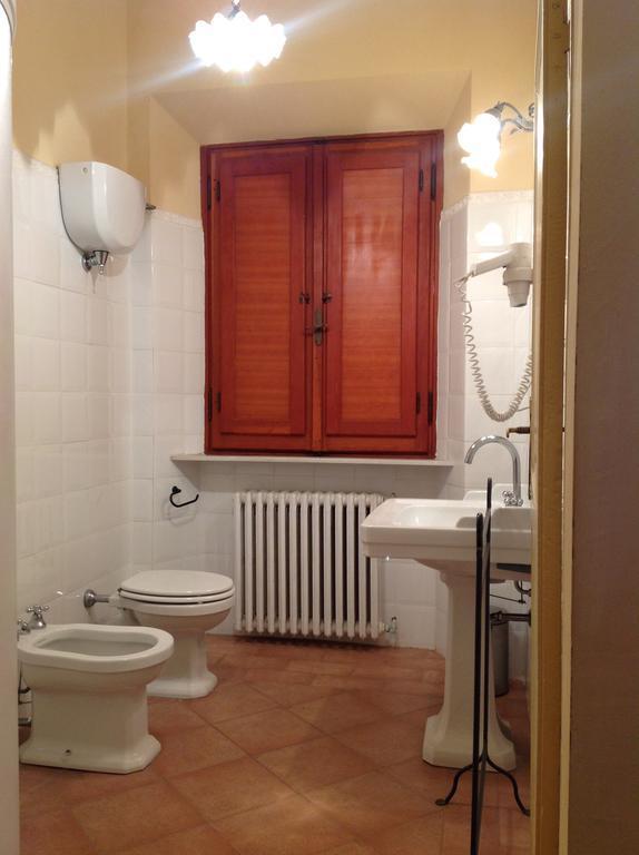 הוילה Montisi La Romita Ospitalita Rurale Familiare חדר תמונה