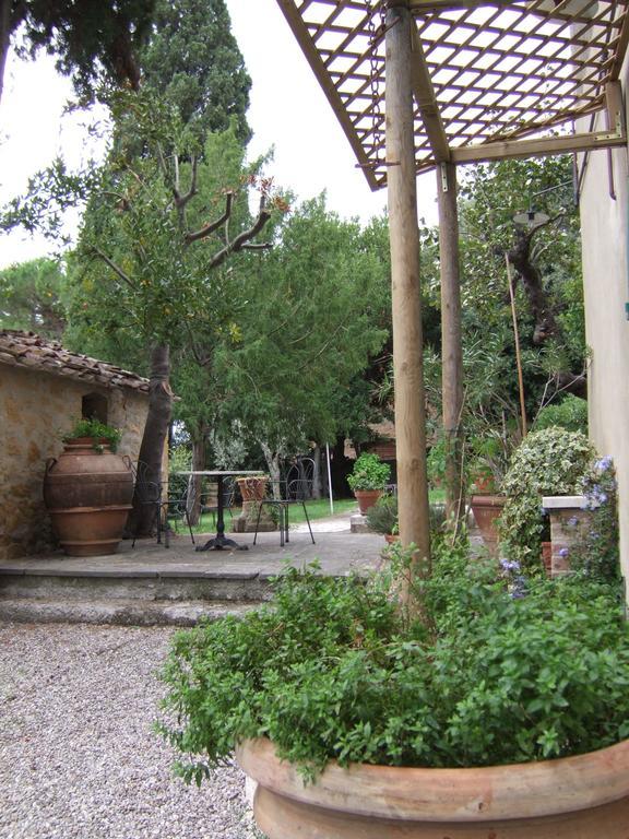 הוילה Montisi La Romita Ospitalita Rurale Familiare מראה חיצוני תמונה