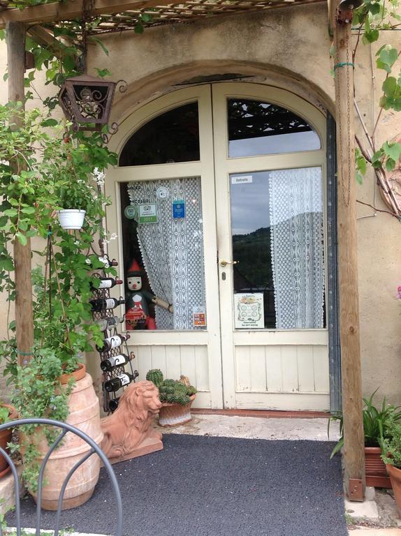 הוילה Montisi La Romita Ospitalita Rurale Familiare מראה חיצוני תמונה