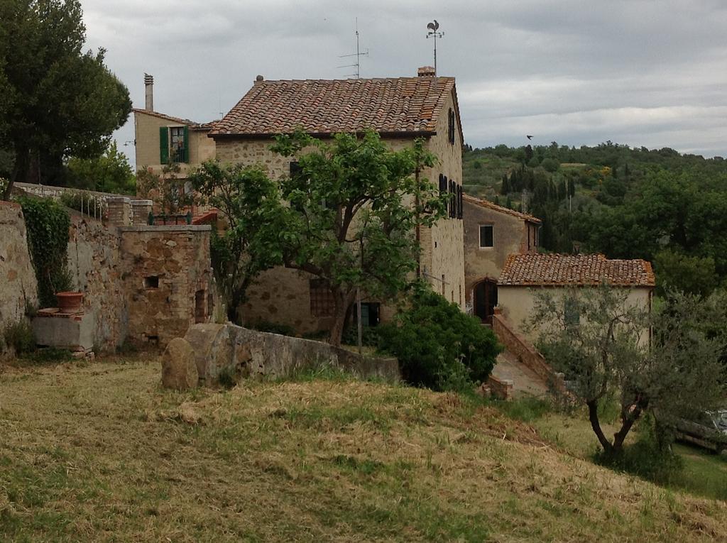הוילה Montisi La Romita Ospitalita Rurale Familiare מראה חיצוני תמונה