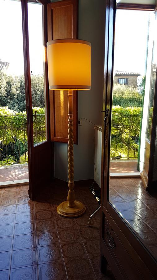 הוילה Montisi La Romita Ospitalita Rurale Familiare מראה חיצוני תמונה