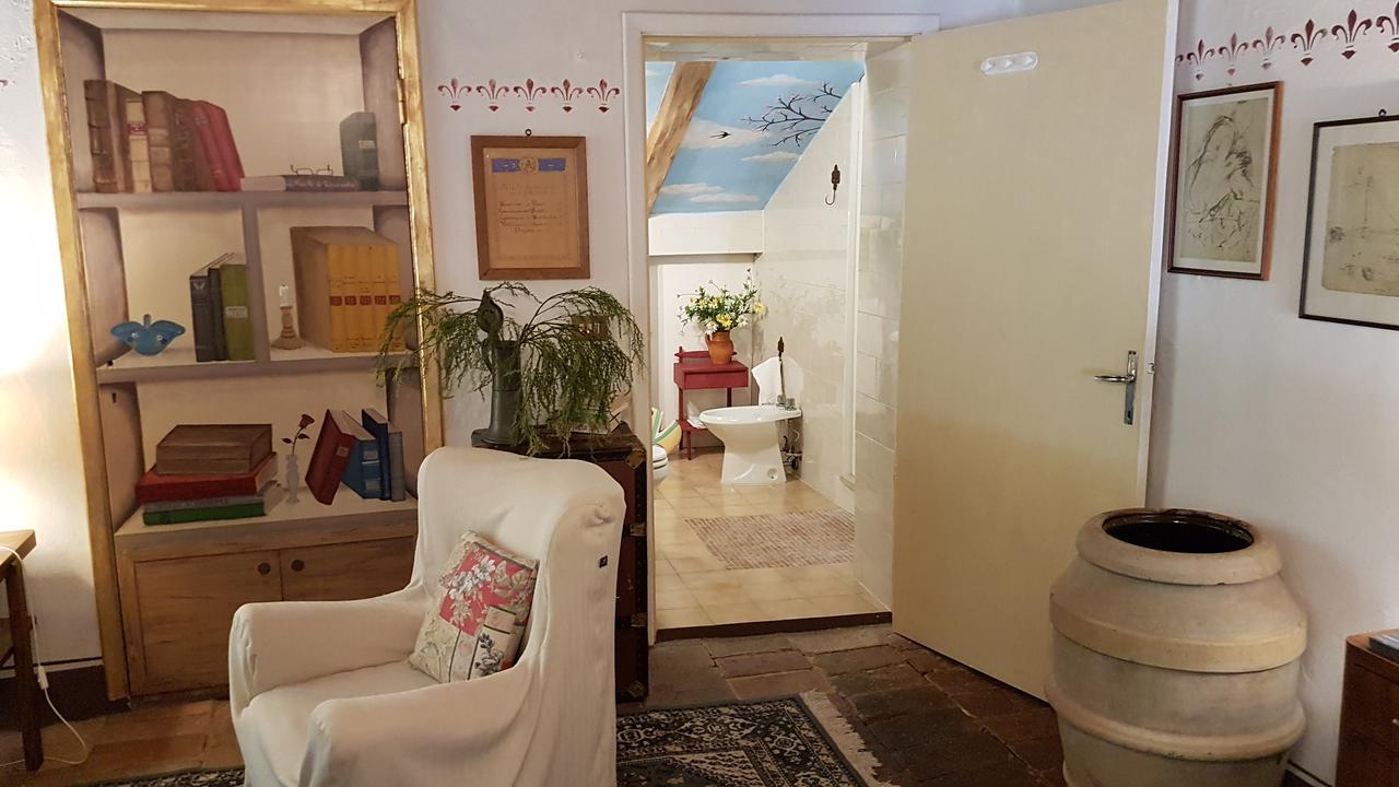 הוילה Montisi La Romita Ospitalita Rurale Familiare מראה חיצוני תמונה